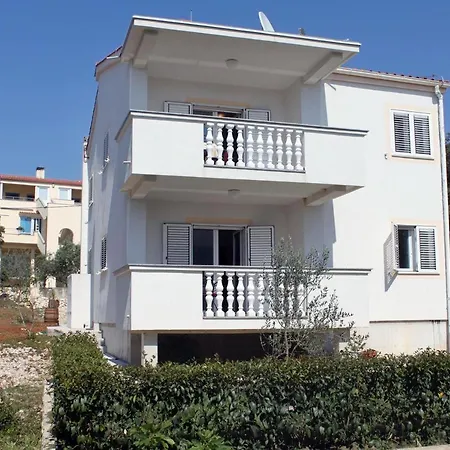 Apartment By The Sea Petrcane, Zadar - 6109 *
